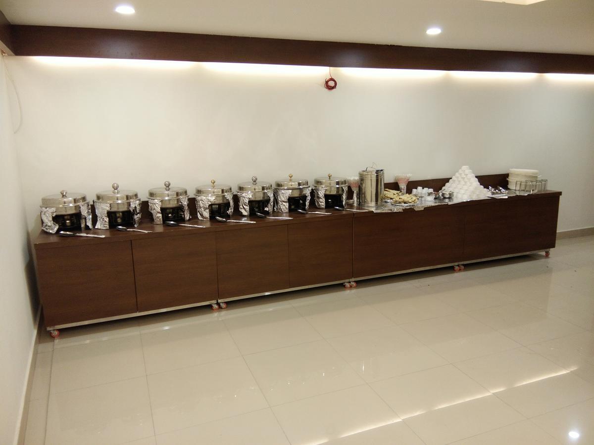Morya Regency Hamidia Road Hotel Bhopal Eksteriør billede